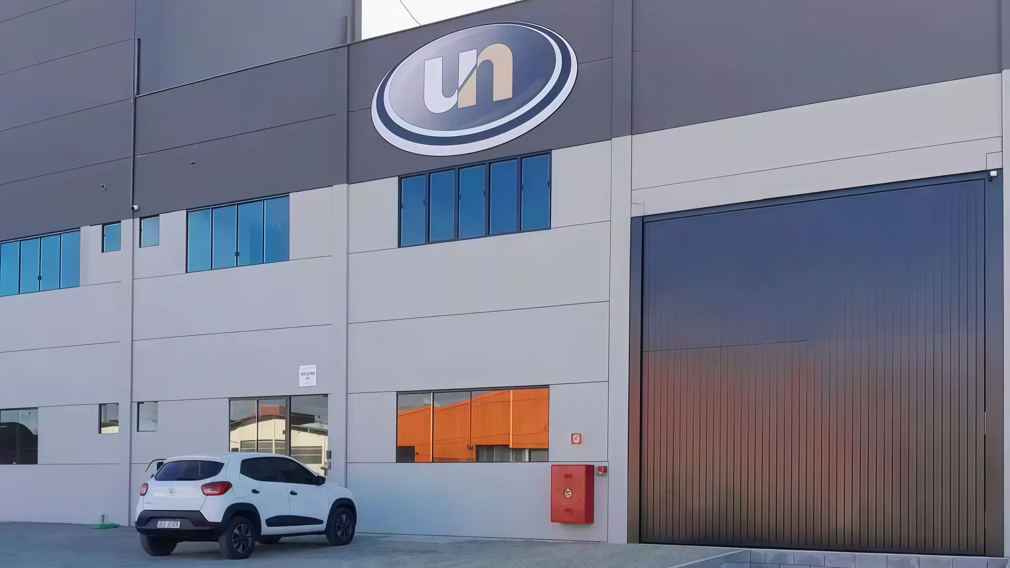 UN Forklift Brasil inaugura novo armazém e inicia nova fase de crescimento