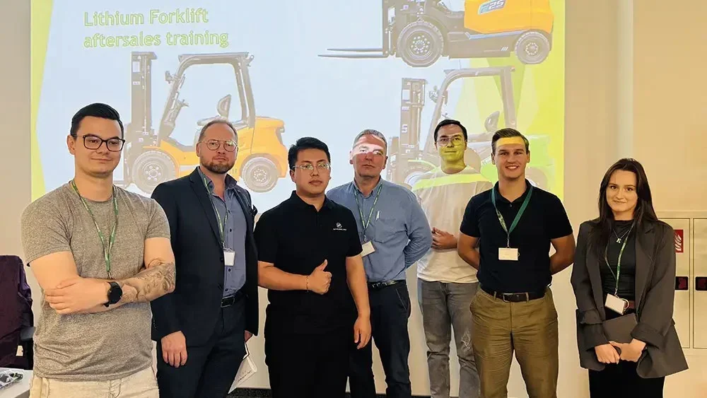 UN Forklift amplia programa global de treinamentos nas Américas, Europa e Ásia