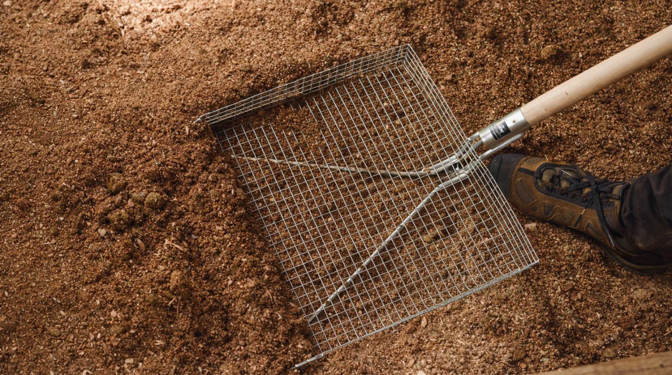 Pá Peneira para Baia de Cavalo: Guia Completo + Qual Modelo Escolher