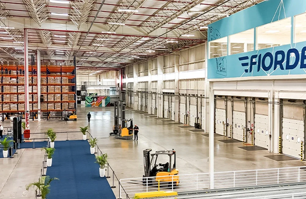 Colgate investe em hub inteligente e prepara terreno para drones na logística brasileira